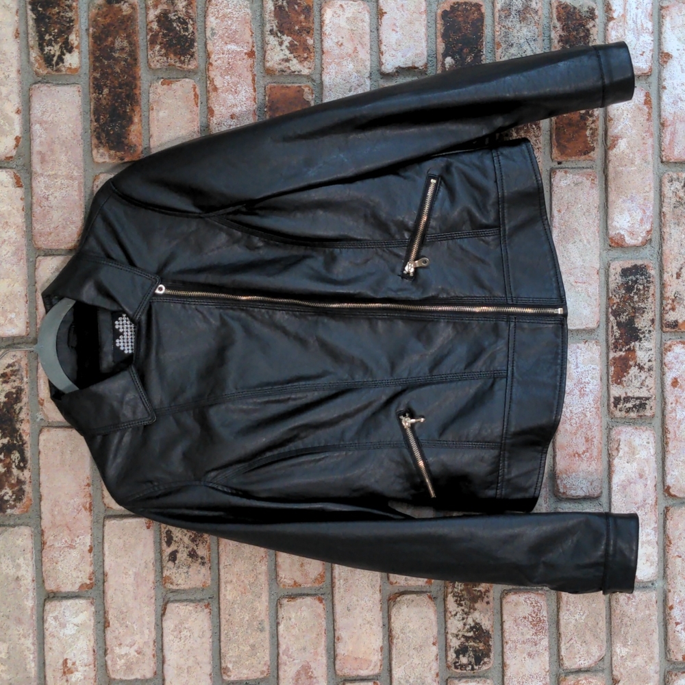 🐻 Fuzzy Lining Asymmetrical Black Vegan Faux Leather Moto Jacket Size L